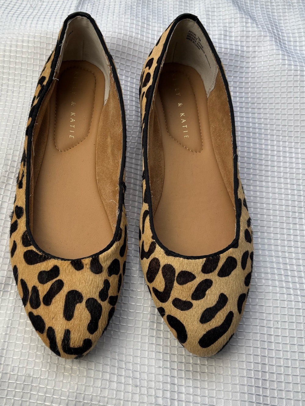 Kelly & Katie Leopard-Print Pointed Toe Flats Genuine Cow Hair & Leather Size 7 - Picture 11 of 13